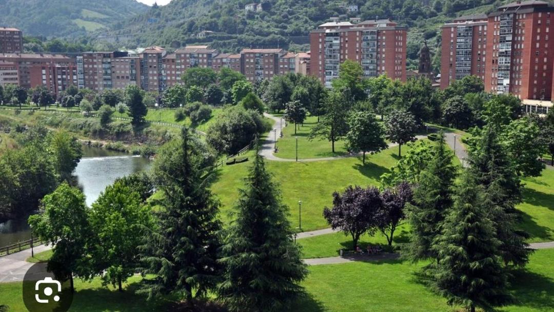 Bonito Apartamento En Zamakola Bilbao Exterior photo